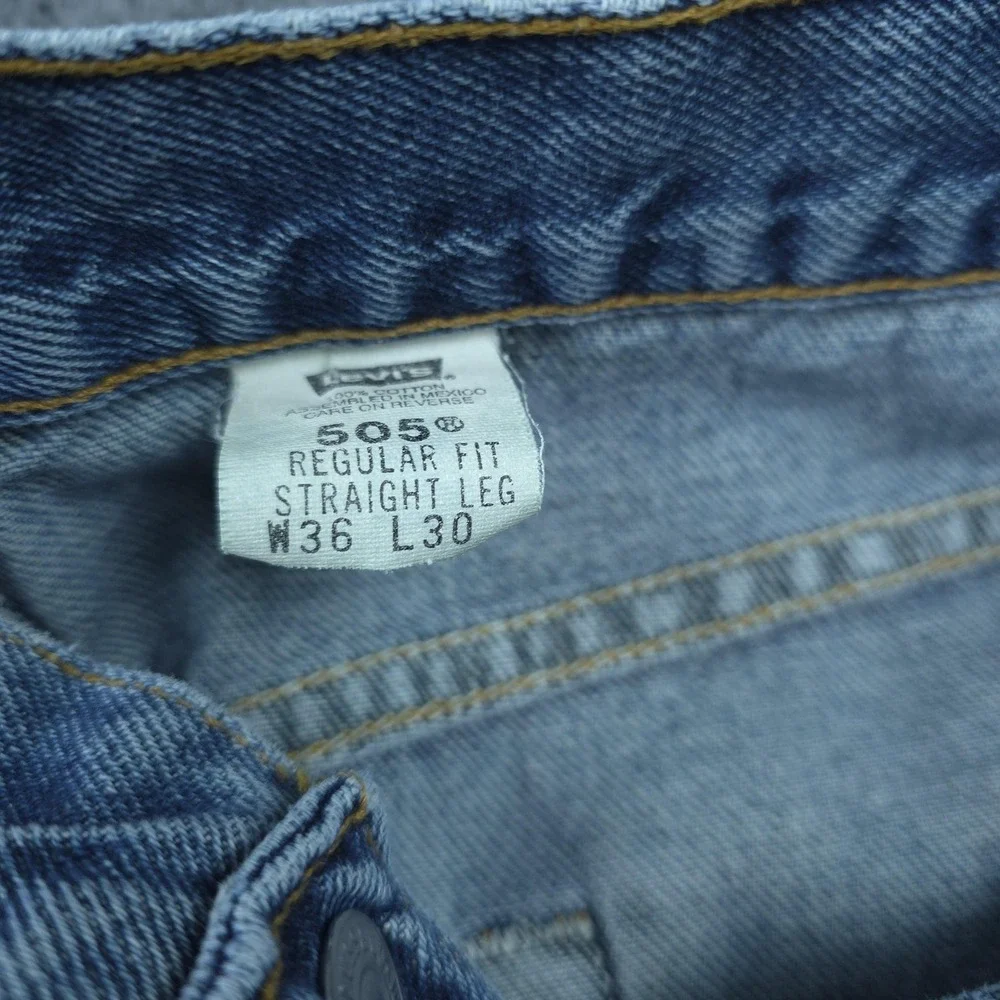 Vintage Levis 505 Jeans Mens 34x30 Blue Regular Straight Leg Denim 90s Tag 36x30